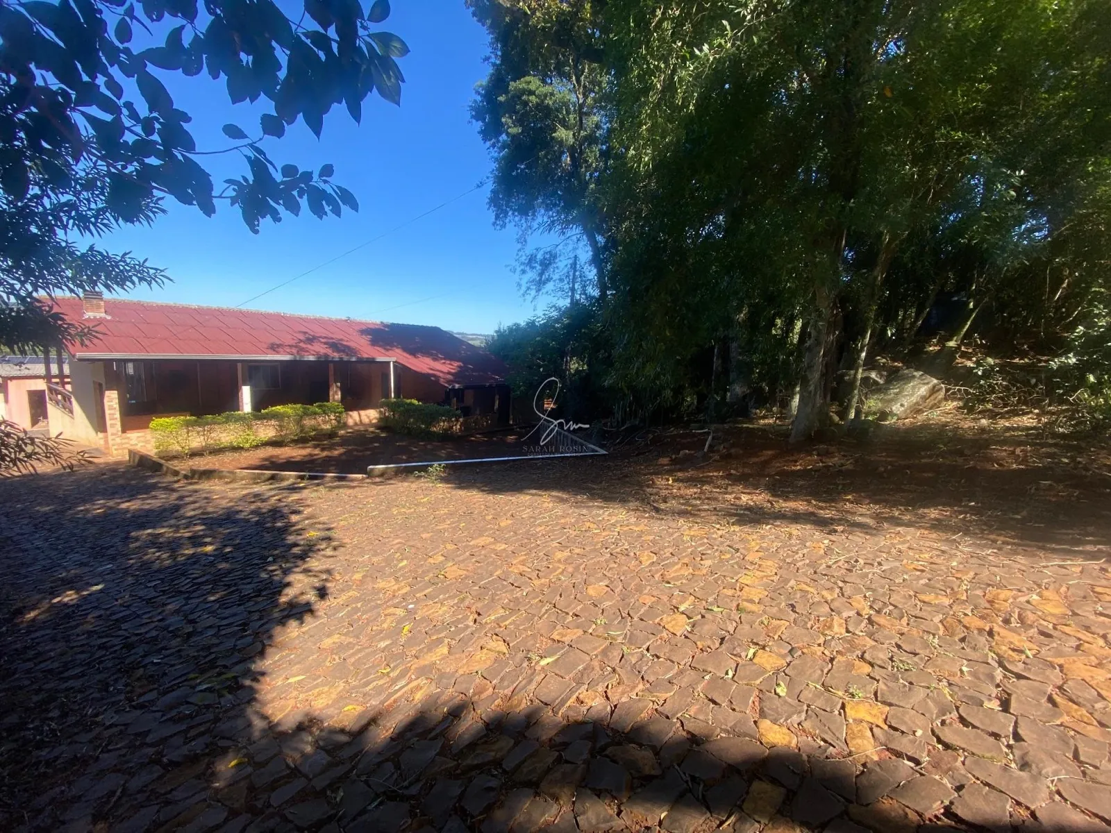 Chácara às margens da PR-281 — foto principal